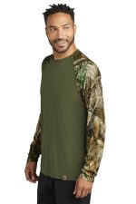 RUSSELL OUTDOORS™ REALTREE® COLORBLOCK PERFORMANCE LONG SLEEVE TEE - Image 6